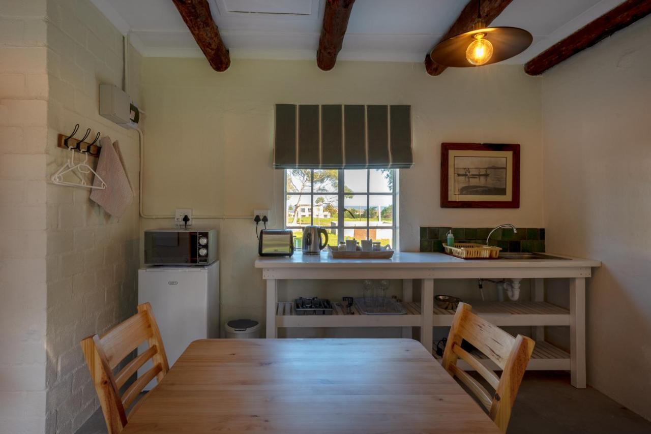 Honeyrock Cottages Kleinmond ภายนอก รูปภาพ
