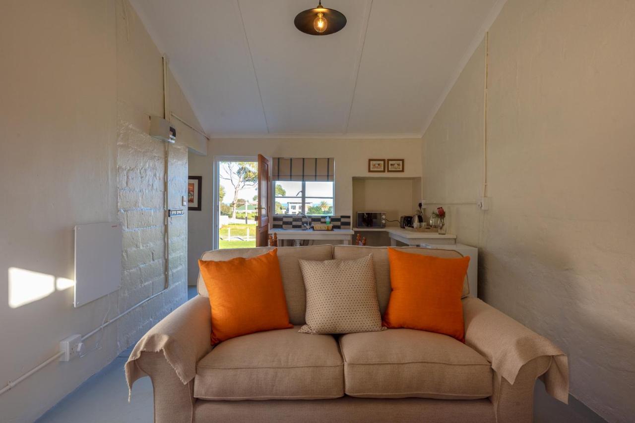 Honeyrock Cottages Kleinmond ภายนอก รูปภาพ